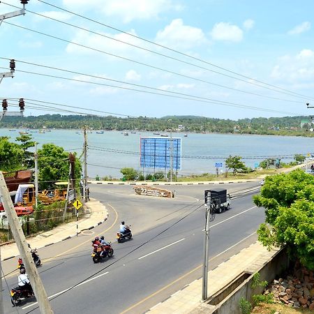 Holiday Villa Trincomalee Eksteriør billede