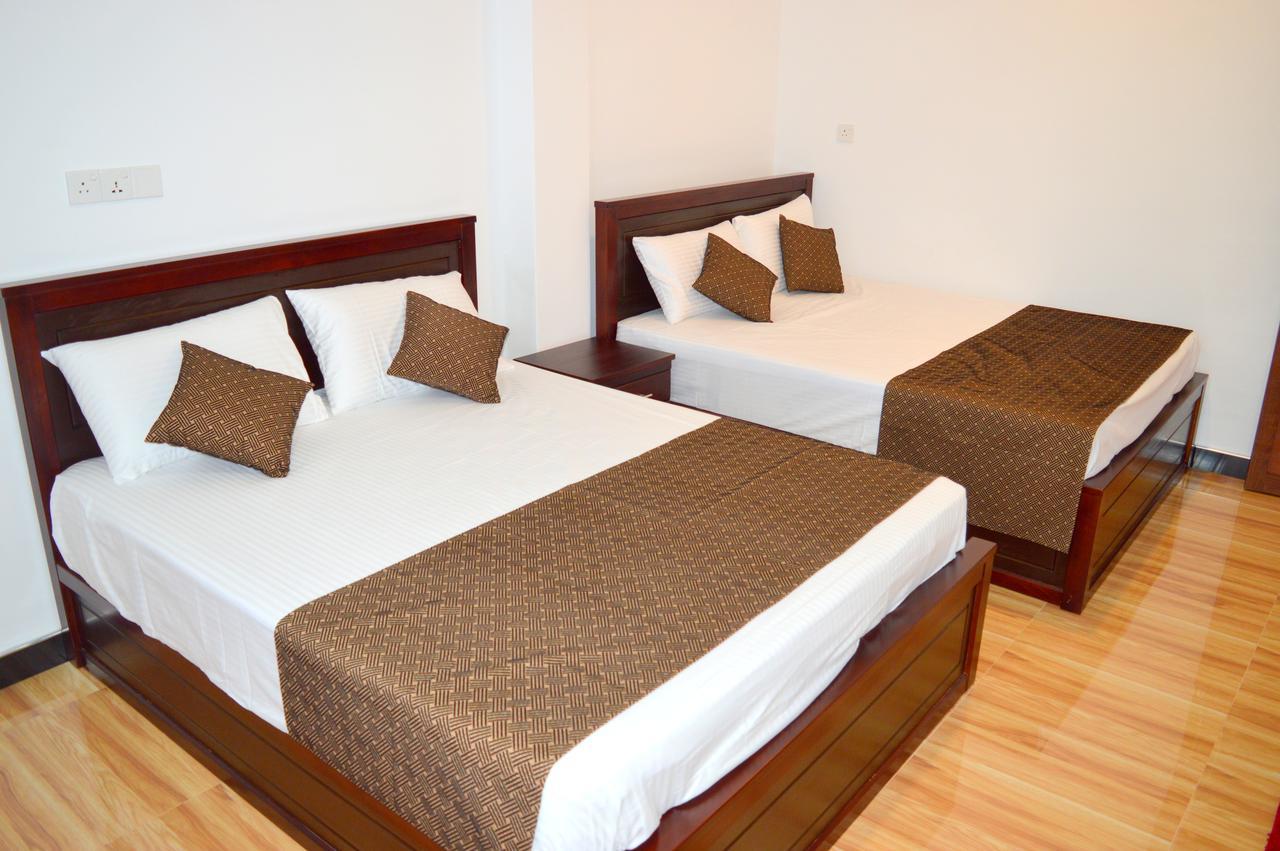 Holiday Villa Trincomalee Eksteriør billede